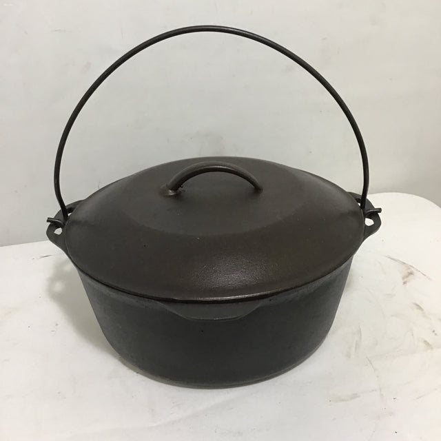 Vintage Lodge #8 Cast Iron Dutch Oven – Mimi's Attic Ithaca