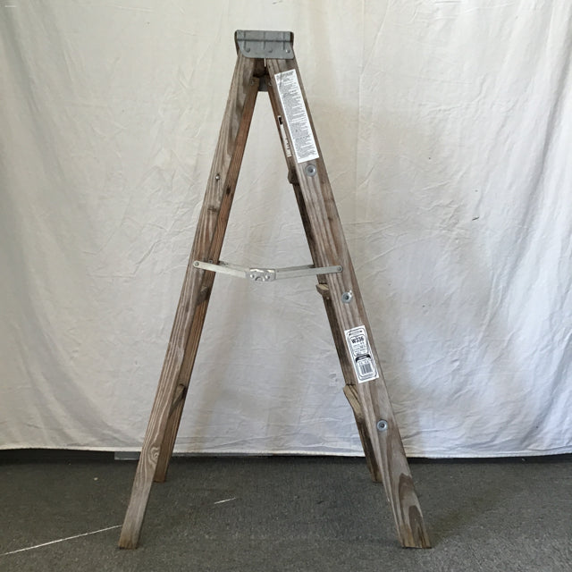 DECORATIVE!! Vintage Solid Wood 4-Tier Ladder – Mimi's Attic
