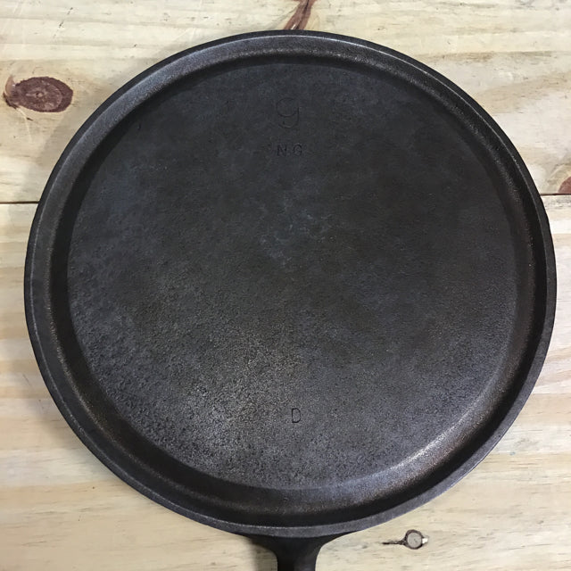 Vintage Lodge #9 Cast Iron Long Griddle - Cleaned and Seasoned