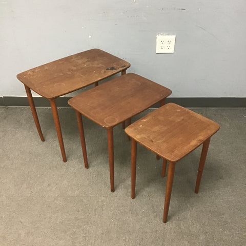 Set of 3 Modern Mid-Century Modern Teak Veneer Nesting Tables