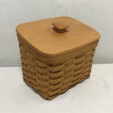 2004 Longaberger Woven Solid Maple Lidded Basket