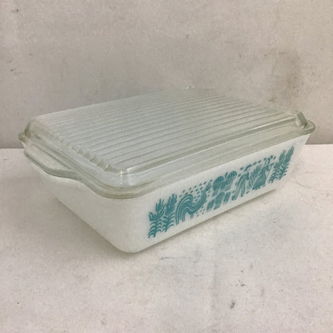 Vintage Pyrex 1.5qt "Butterprint" Refrigerator Dish