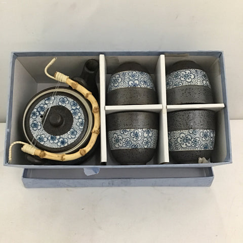 New In Box! 5pc Blue Floral & Brown Ceramic Tea Set