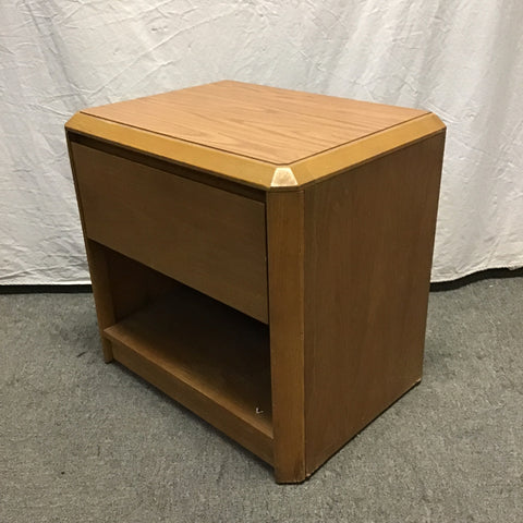 Vintage Thomasville Oak Veneer 2-Tier Night Stand