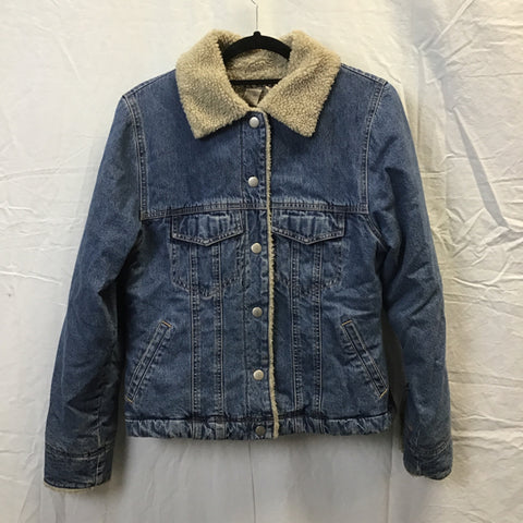 AMI Medium-Wash Blue Denim Trucker Jacket