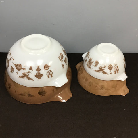 Set of 4 Vintage Pyrex "American Heritage" Cinderella Mixing Bowls