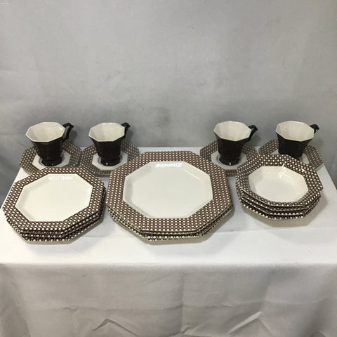 20pc Service for 4 Vintage Brown Hexagonal Dish Set