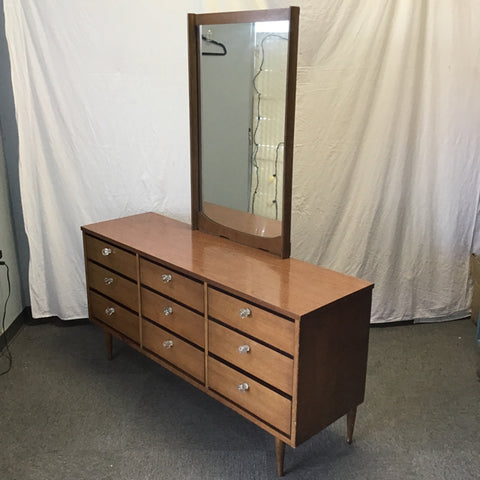 Vintage MCM Bassett Walnut Veneer 9-Drawer Dresser