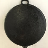Vintage Taiwan Cast Iron 10in Skillet